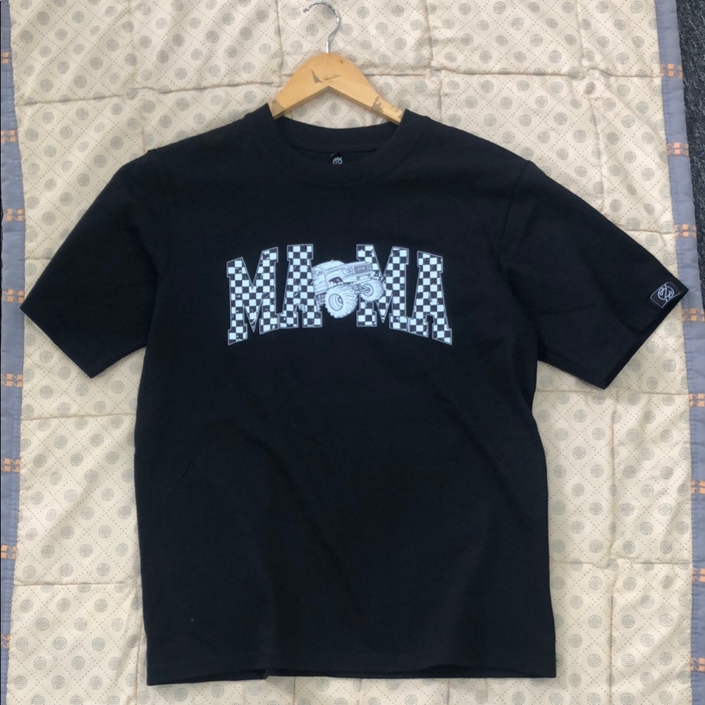 Black Short Sleeve Tee with Graphic Design - Vintage Mama Car - Size S